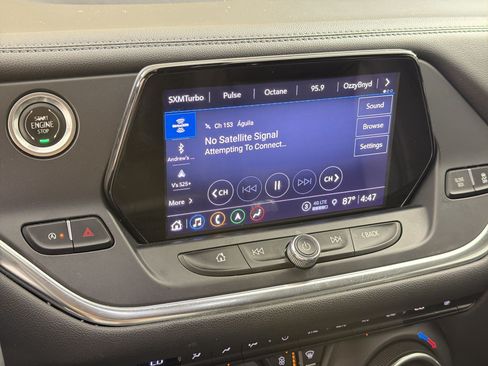 Used 2022 Chevrolet Blazer LT w/ Sound & Technology Package FWD image 22