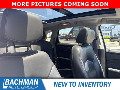 Used 2016 Cadillac SRX Luxury FWD image 5