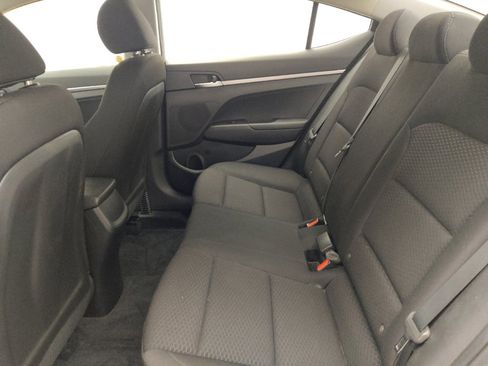 Used 2020 Hyundai Elantra SE w/ Cargo Package (C1) FWD image 18