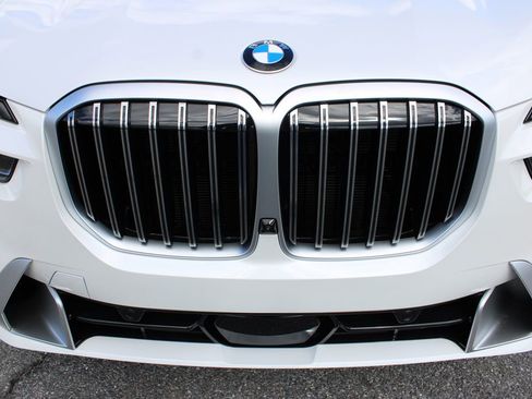 New 2026 BMW X7 xDrive40i image 56