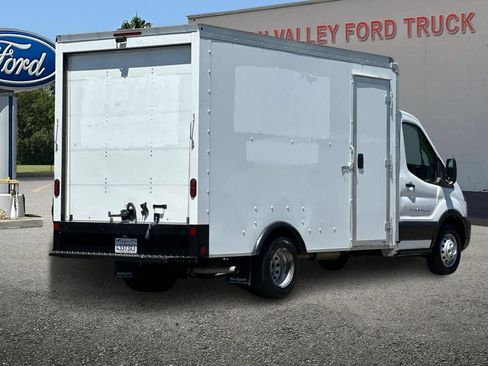 Used 2023 Ford Transit 350 DRW RWD image 4