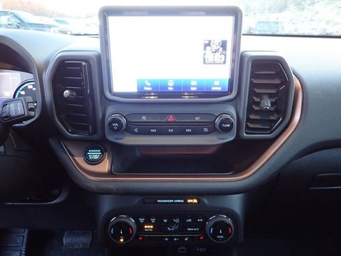 Used 2023 Ford Bronco Sport Badlands w/ Premium Package image 28