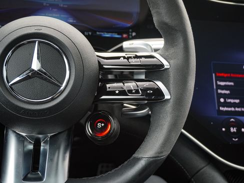 Used 2022 Mercedes-Benz EQS AMG 4MATIC image 19