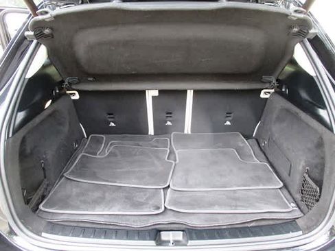 Used 2021 Mercedes-Benz GLA 250 4MATIC image 11