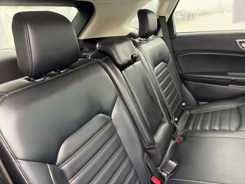 Used 2024 Ford Edge SEL w/ Convenience Package image 36