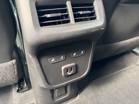 Used 2022 Chevrolet Equinox Premier AWD/4WD image 20