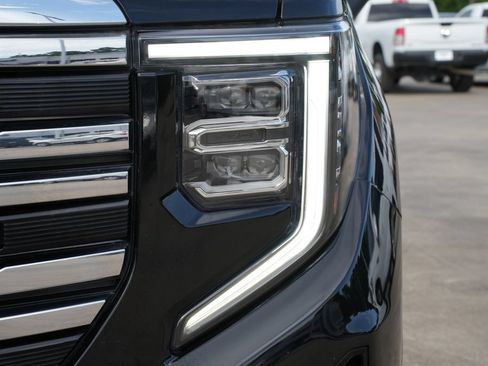 Used 2025 GMC Sierra 1500 SLT RWD image 24