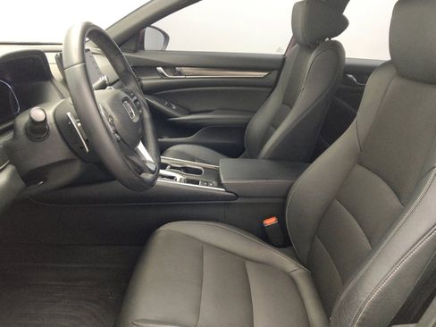 Used 2019 Honda Accord Sport image 17