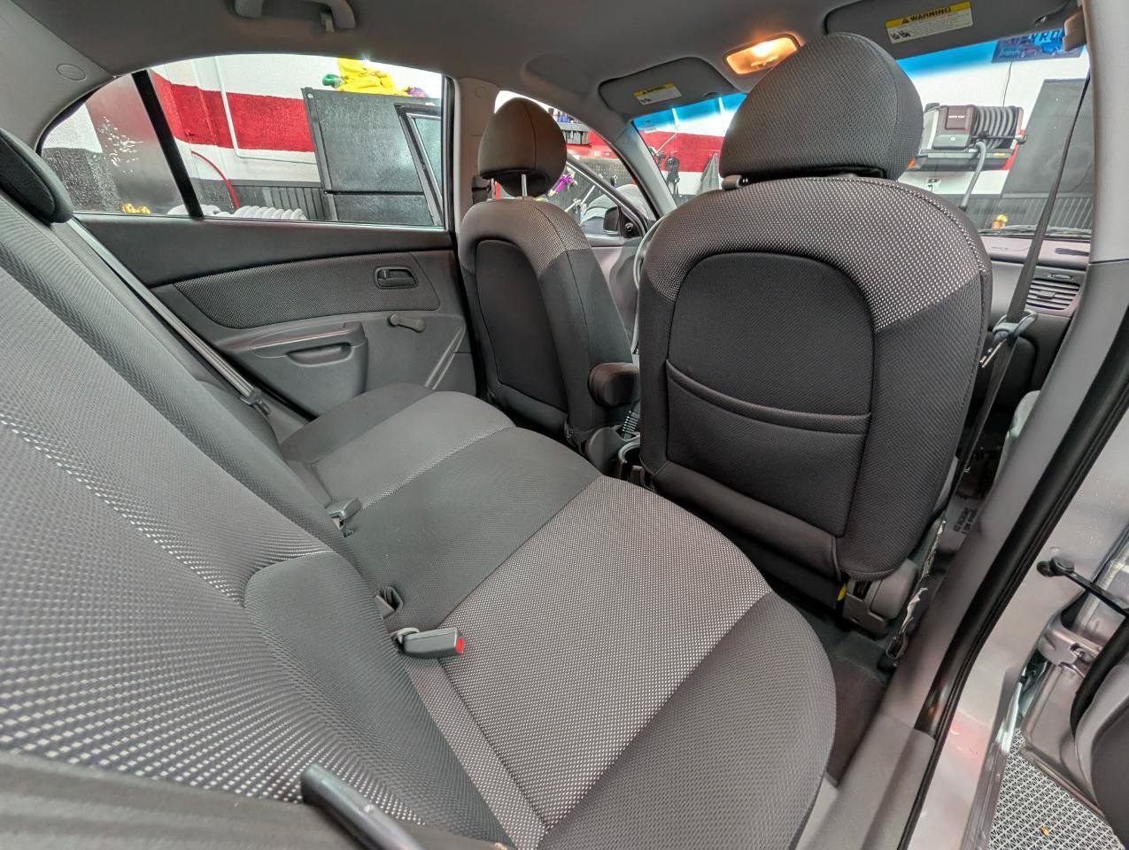 Used 2007 Kia Rio LX FWD image 10