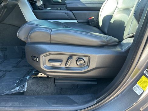 Used 2023 Toyota Tundra Platinum image 10
