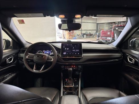 Used 2022 Jeep Compass Altitude image 23