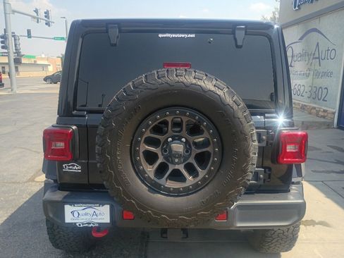 Used 2022 Jeep Wrangler Unlimited Rubicon w/ Xtreme Recon 35" Tire Package AWD/4WD image 7