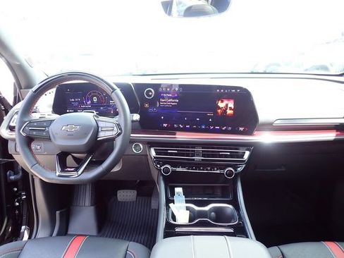 Used 2026 Chevrolet Traverse RS w/ LPO, Floor Liner Package AWD/4WD image 17