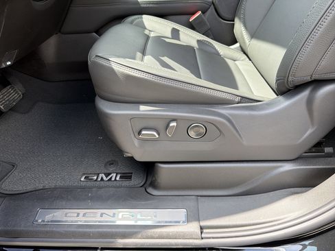 New 2026 GMC Yukon XL Denali w/ Sun & Power Step Package RWD image 11