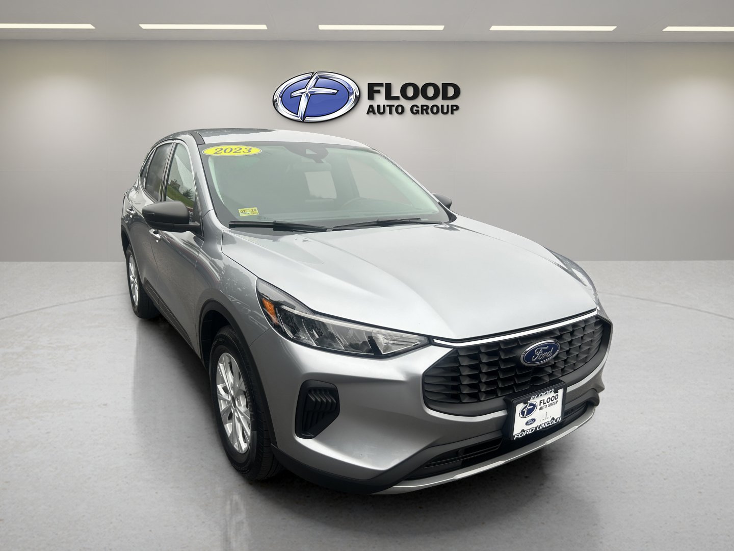 Certified 2023 Ford Escape Active AWD/4WD image 1