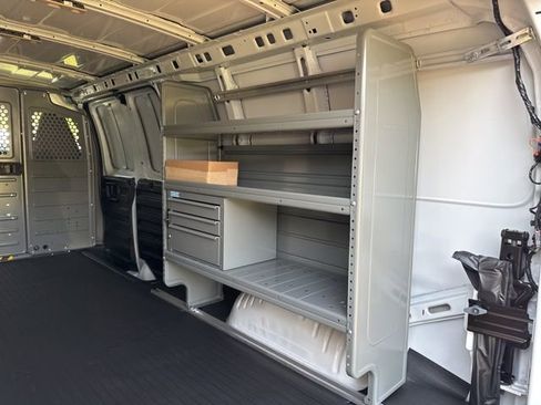 New 2025 GMC Savana 3500 Extended w/ Driver Convenience Package image 18