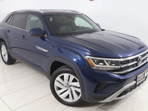Used 2020 Volkswagen Atlas Cross Sport SE AWD/4WD image 16