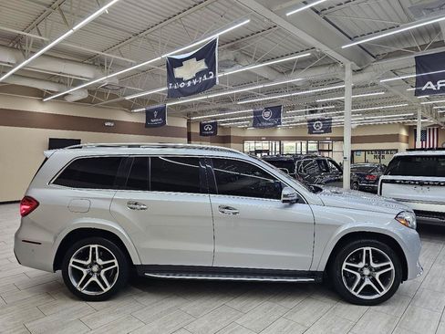 Used 2017 Mercedes-Benz GLS 550 4MATIC image 5