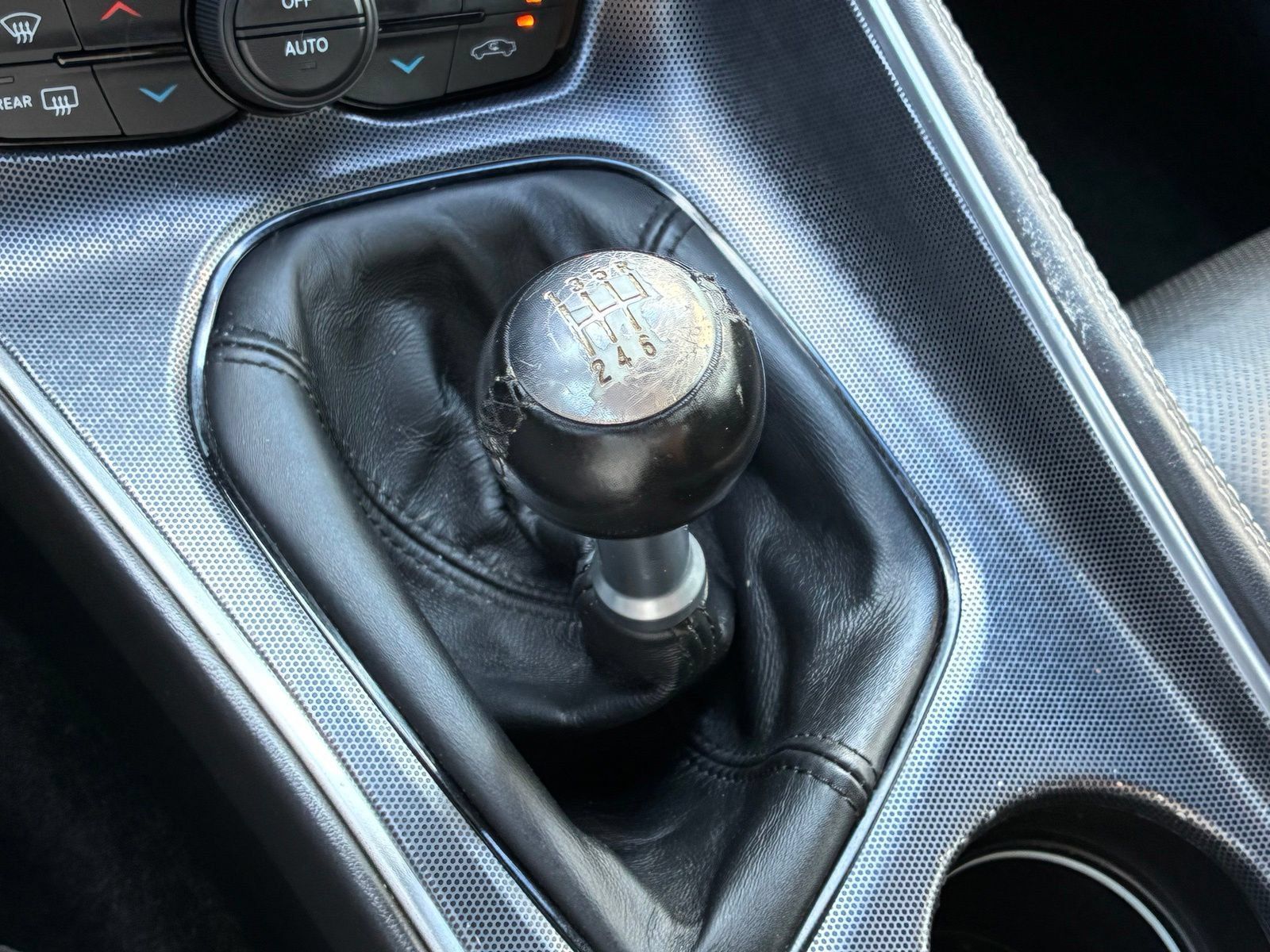 Used 2016 Dodge Challenger SRT RWD image 26
