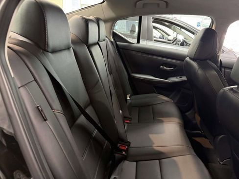 Used 2023 Nissan Sentra SR w/ SR Premium Package FWD image 25