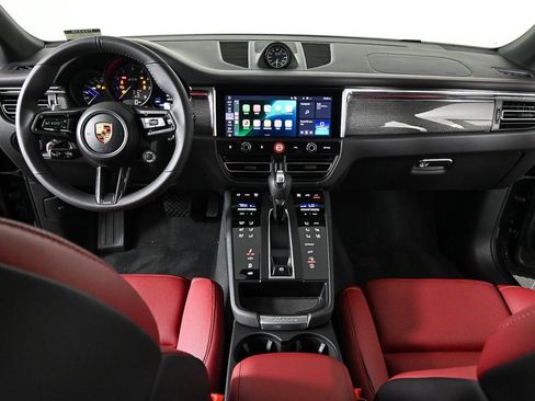 New 2026 Porsche Macan GTS image 21