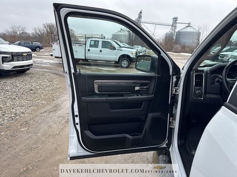 Used 2018 RAM 1500 Sport w/ Sport Premium Group image 18