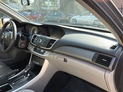 Used 2013 Honda Accord LX image 20