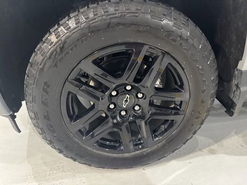 Used 2024 Chevrolet Silverado 1500 RST image 37