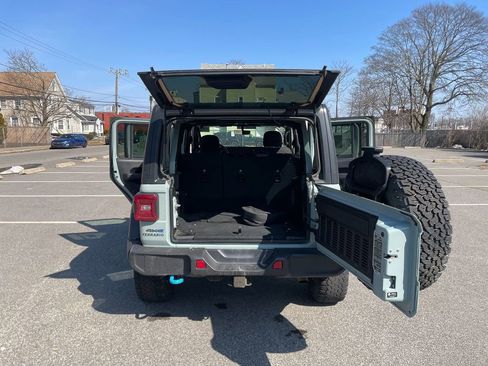 Used 2023 Jeep Wrangler Rubicon w/ Cold Weather Group image 25