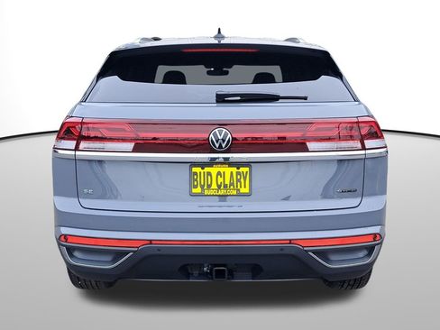 New 2025 Volkswagen Atlas Cross Sport SE image 7