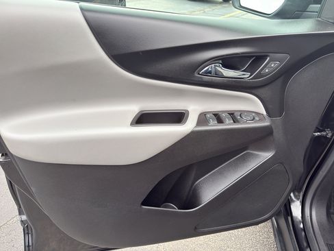 Used 2020 Chevrolet Equinox LT image 13