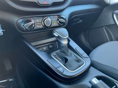 Used 2025 Kia Soul LX w/ LX Technology Package image 39