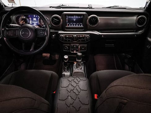 Used 2021 Jeep Gladiator Sport AWD/4WD image 23