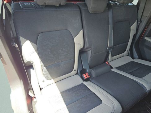 Used 2023 Ford Bronco Wildtrak AWD/4WD image 29