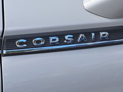 Used 2023 Lincoln Corsair FWD w/ Towing Package image 12