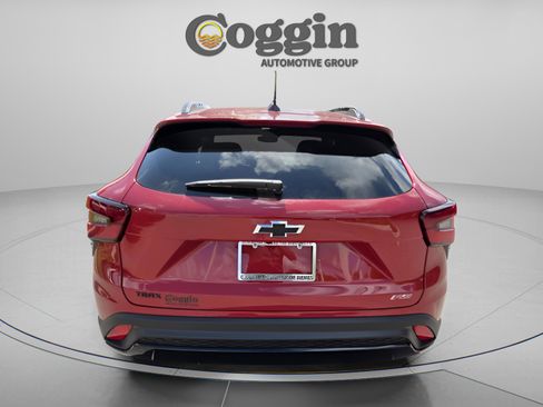 New 2026 Chevrolet Trax RS w/ Driver Confidence Package FWD image 4