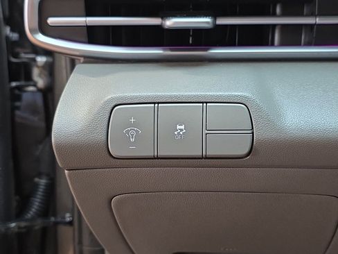 Certified 2024 Hyundai Elantra SEL FWD image 23