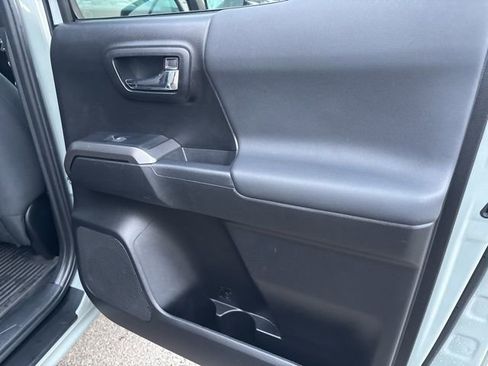 Used 2023 Toyota Tacoma SR image 12