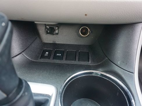 Used 2015 Toyota Highlander Limited w/ Driver Technology Package FWD image 13