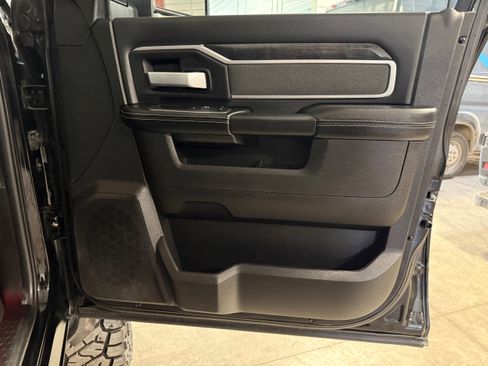 Used 2023 RAM 2500 Big Horn w/ Level B Equipment Group image 7