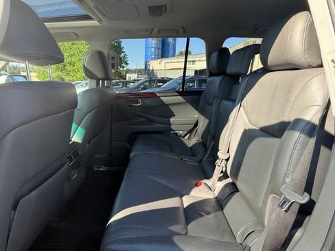 Used 2009 Lexus LX 570 4WD image 25