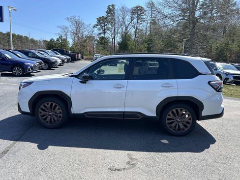 Used 2025 Subaru Forester Sport AWD/4WD image 6
