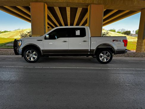 Used 2020 Ford F150 Lariat image 6