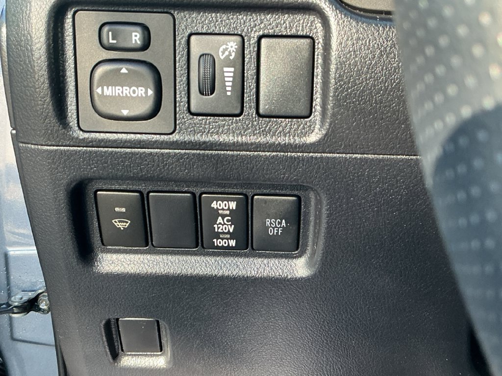 Used 2011 Toyota 4Runner Limited AWD/4WD image 26