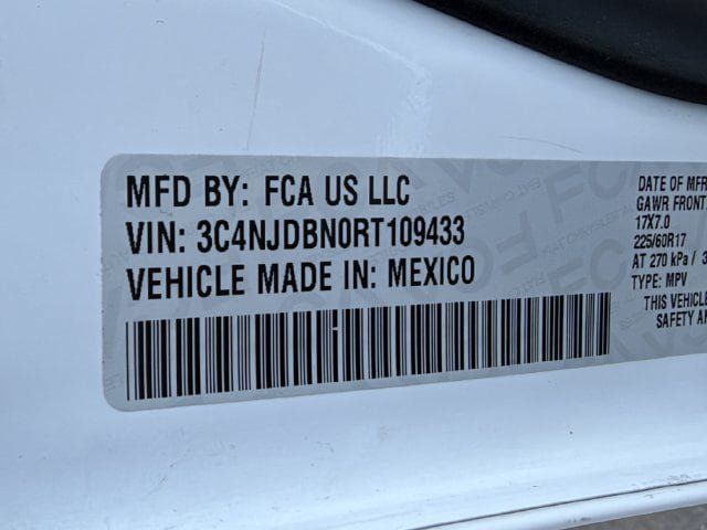 Used 2024 Jeep Compass Latitude AWD/4WD image 26