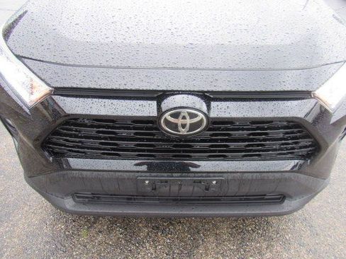 Used 2019 Toyota RAV4 XLE w/ All Weather Liner Package AWD/4WD image 3