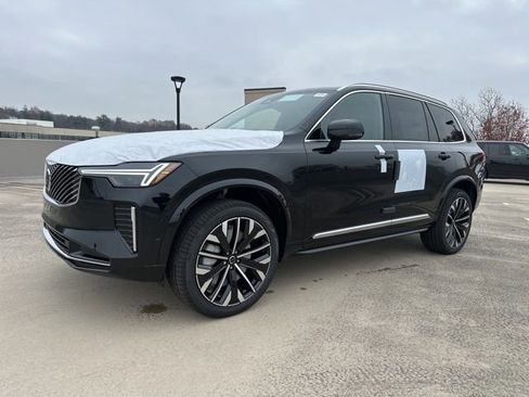 New 2026 Volvo XC90 B6 Plus w/ Protection Package Premier image 3