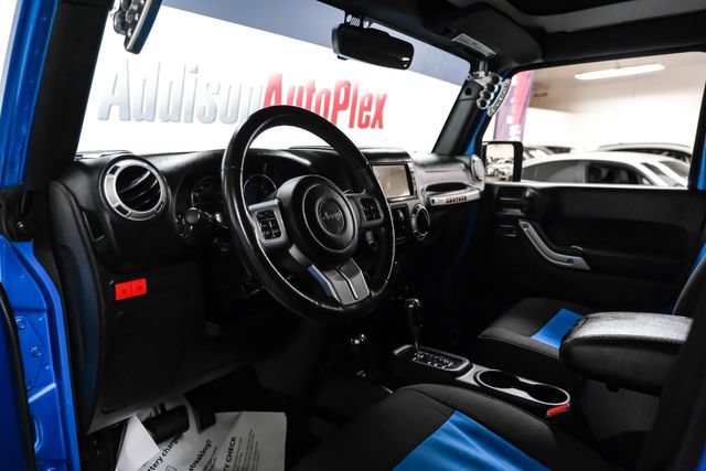 Used 2016 Jeep Wrangler Unlimited Rubicon AWD/4WD image 3