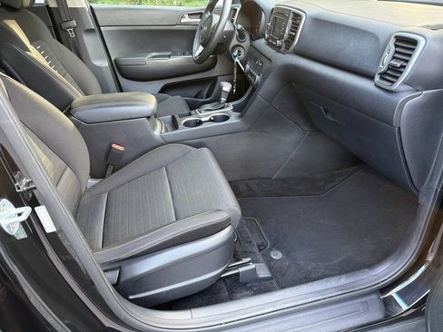 Used 2018 Kia Sportage LX FWD image 13