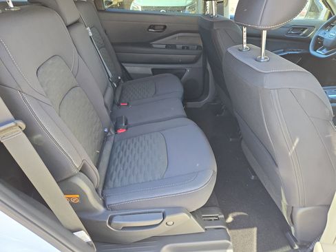 New 2026 Nissan Pathfinder SV image 20